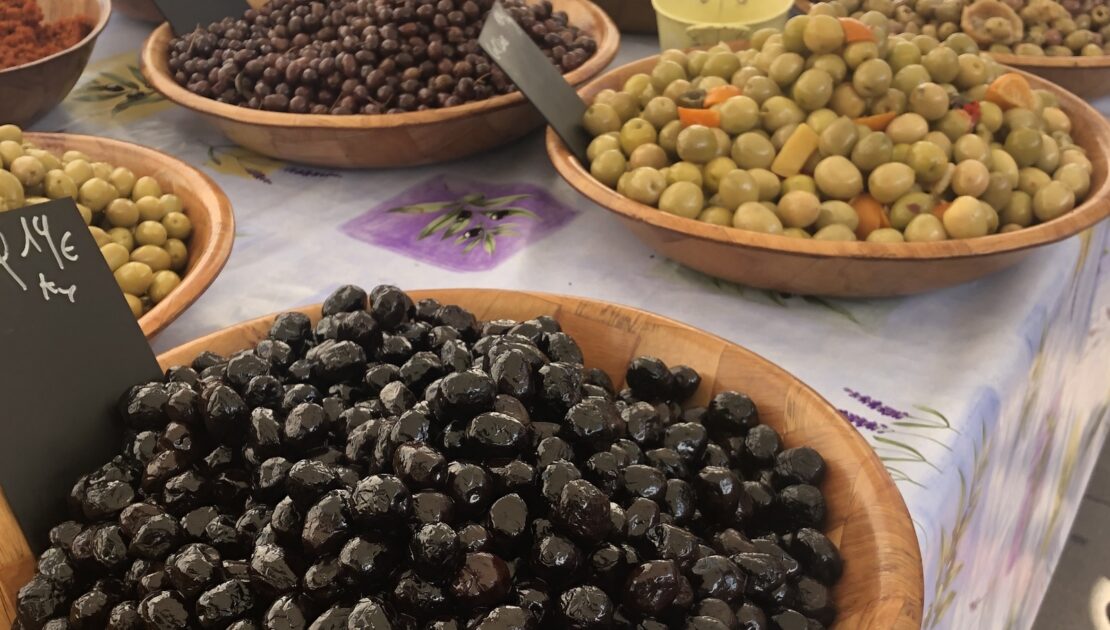 easy and delicious marinated olives